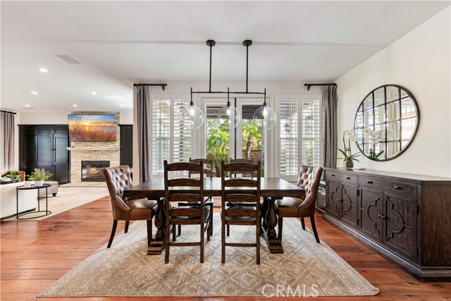 Detail Gallery Image 7 of 50 For 26101 Knoll Ct, Valencia,  CA 91381 - 5 Beds | 3/1 Baths