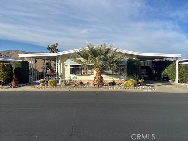 Detail Gallery Image 1 of 19 For 7501 Palm #70,  Yucca Valley,  CA 92284 - 2 Beds | 2 Baths