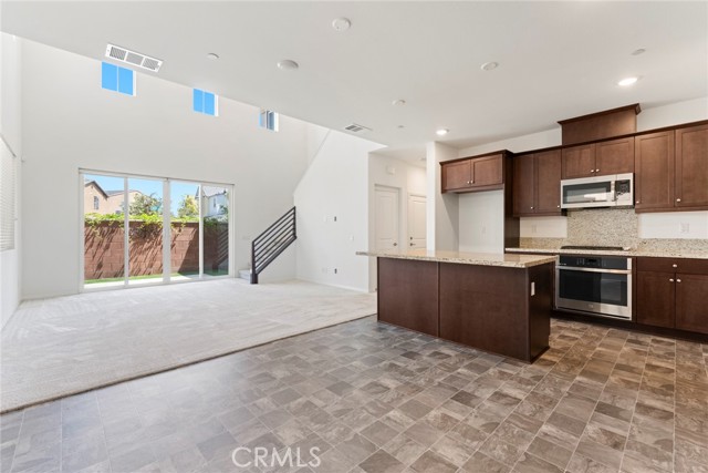 8729 Roving Place, Chino CA: https://media.crmls.org/medias/0f4b9724-20f0-4401-abf7-cf12e052f57b.jpg