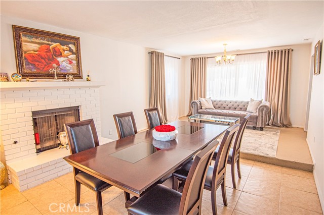 36457 Harold 3rd Street, Palmdale CA: https://media.crmls.org/medias/0f4c93d7-e2c7-4c6e-8e26-9ba25ad17e9a.jpg