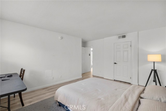 Detail Gallery Image 15 of 37 For 11274 Morrison St #2,  North Hollywood,  CA 91601 - 2 Beds | 2/1 Baths