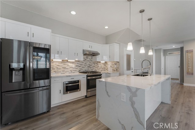 Detail Gallery Image 4 of 29 For 1511 Ledgestone, Pomona,  CA 91767 - 3 Beds | 3 Baths