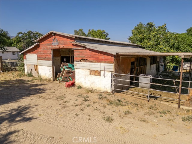 Detail Gallery Image 16 of 26 For 2161 Blake St, San Bernardino,  CA 92407 - 6 Beds | 3 Baths