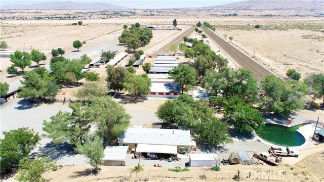 2 RACE TRACKS
