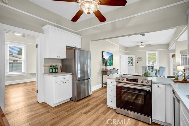 Detail Gallery Image 19 of 50 For 151 N Lincoln, Fullerton,  CA 92831 - 4 Beds | 4 Baths