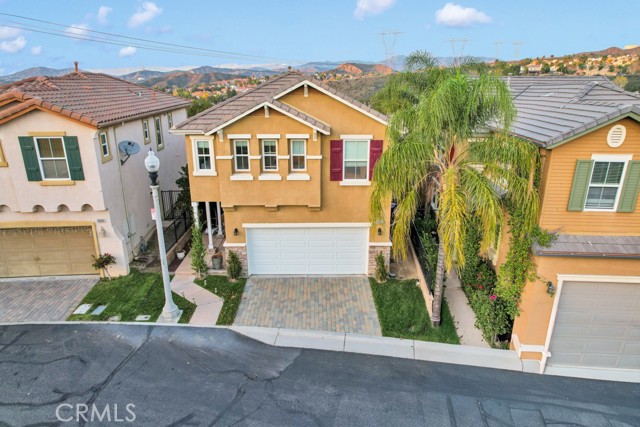 20022 Satsuma, Saugus CA: https://media.crmls.org/medias/0f4f04d4-a57c-4b3e-97a6-04c9beae747e.jpg