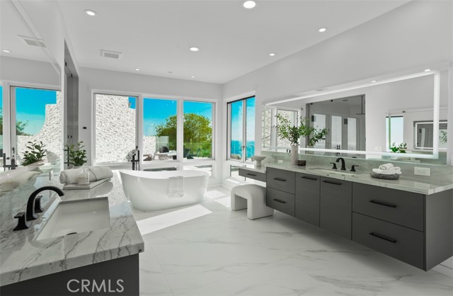 31 N Vista De Catalina, Laguna Beach CA: https://media.crmls.org/medias/0f4f7005-8e70-4ec4-8237-8400a6e3f514.jpg