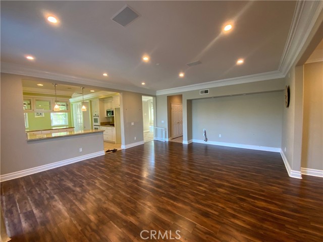 Detail Gallery Image 13 of 27 For 1475 Clearview Cir, Corona,  CA 92882 - 4 Beds | 3/1 Baths