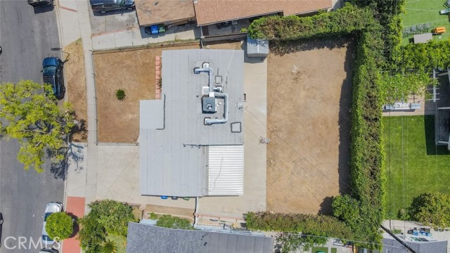 7865 Cantaloupe Avenue, Panorama City CA: https://media.crmls.org/medias/0f4fe2e1-6a1d-4830-92d7-bd2232cce142.jpg