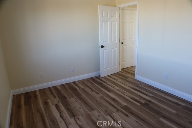 Detail Gallery Image 12 of 21 For 11426 Tamarisk, Hesperia,  CA 92345 - 2 Beds | 1 Baths