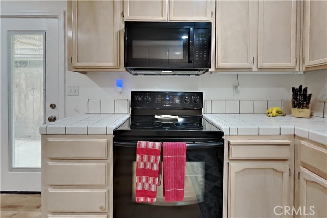 Detail Gallery Image 16 of 75 For 1947 Shadow Park Dr., Turlock,  CA 95380 - 3 Beds | 2 Baths