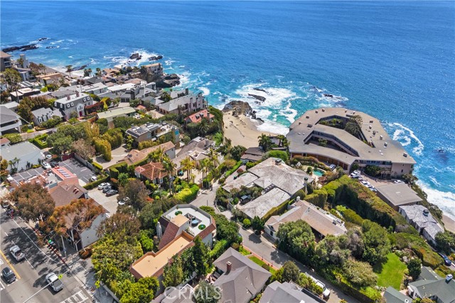 31588 Table Rock Drive, Laguna Beach CA: https://media.crmls.org/medias/0f509c5c-f850-4261-83cd-cc31613fac3a.jpg