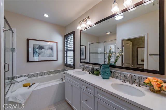 Detail Gallery Image 35 of 40 For 144 Velvet Flower, Irvine,  CA 92620 - 3 Beds | 3 Baths