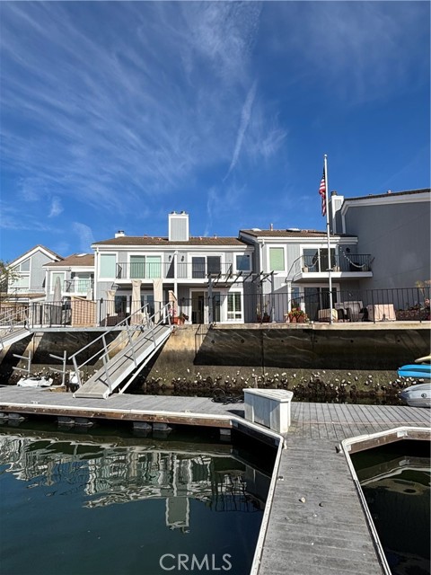 Detail Gallery Image 12 of 37 For 16160 Tortola Cir, Huntington Beach,  CA 92649 - 3 Beds | 3 Baths