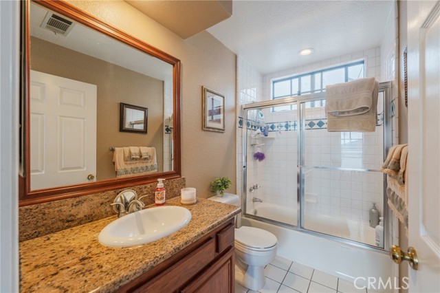 Detail Gallery Image 18 of 37 For 1043 W 12th, San Pedro,  CA 90731 - 3 Beds | 2/1 Baths