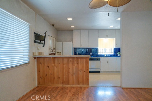 7029 4th Avenue, Los Angeles CA: https://media.crmls.org/medias/0f529421-9565-4ef5-97ad-7ad8da1982fd.jpg