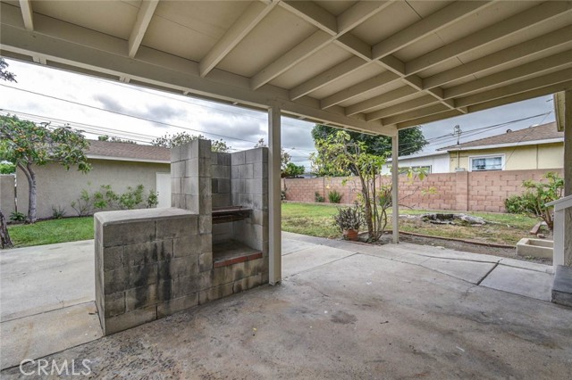 538 S Raitt Street, Santa Ana CA: https://media.crmls.org/medias/0f52b8c5-cf69-4cde-b9ff-8c11fd77aa63.jpg