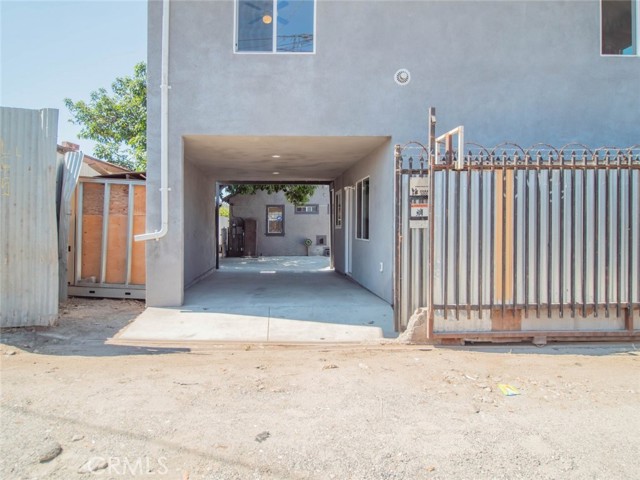 1805 W 35th Street, Los Angeles CA: https://media.crmls.org/medias/0f53ba5d-57bf-4d76-a439-c4f705c8eb9a.jpg