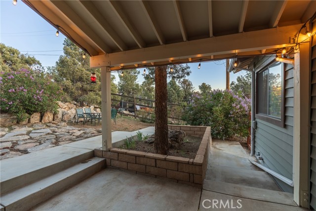 Detail Gallery Image 7 of 41 For 1841 Golden Rod Ave, Big Bear City,  CA 92314 - 4 Beds | 2/1 Baths