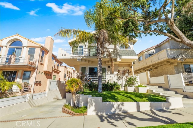 712 Lucia Avenue, Redondo Beach, California 90277, 3 Bedrooms Bedrooms, ,3 BathroomsBathrooms,Residential,Sold,Lucia,PW22019763