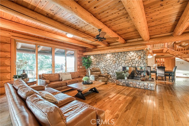 Detail Gallery Image 18 of 68 For 12755 Rusty Spur Ln, Clovis,  CA 93619 - 5 Beds | 4/1 Baths