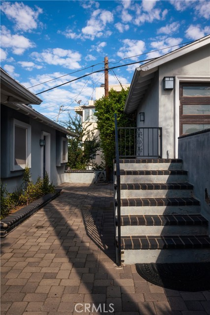 12032 S Circle Drive, Whittier CA: https://media.crmls.org/medias/0f54cb5c-ec57-43db-bd5c-258d3923b0fe.jpg