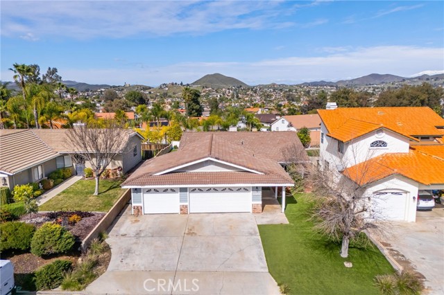 Detail Gallery Image 32 of 39 For 30841 Long Point, Canyon Lake,  CA 92587 - 3 Beds | 2 Baths