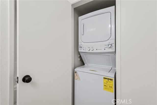 Detail Gallery Image 16 of 23 For 5115 Kester #202,  Sherman Oaks,  CA 91403 - 2 Beds | 2 Baths