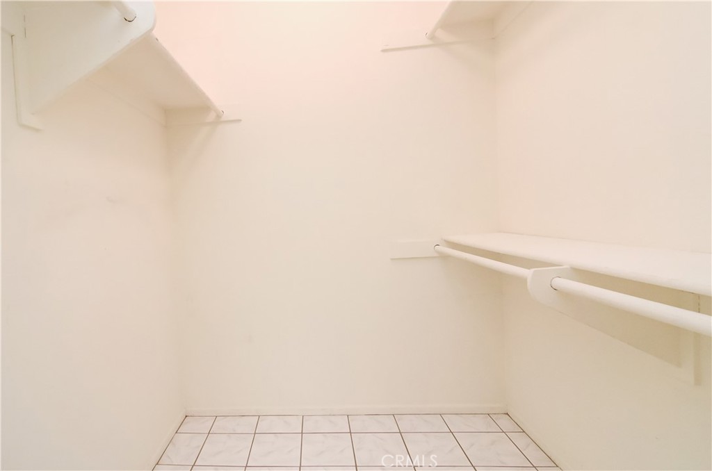 https://media.crmls.org/medias/0f55c022-5c97-4bbb-a510-9d1aa569b48b.jpg?preset=X-Large