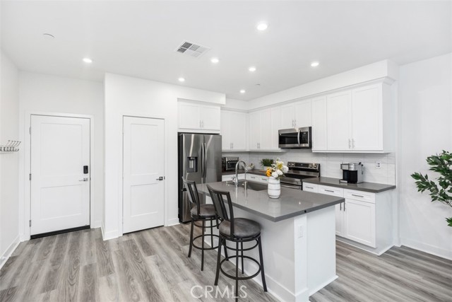 Detail Gallery Image 5 of 27 For 235 Hazel Dr, Rancho Mission Viejo,  CA 92694 - 2 Beds | 2/1 Baths