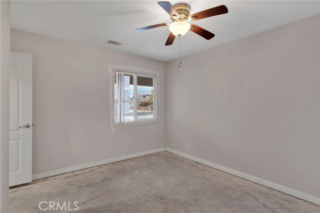 Detail Gallery Image 19 of 34 For 13934 Okesa, Apple Valley,  CA 92307 - 4 Beds | 2/1 Baths