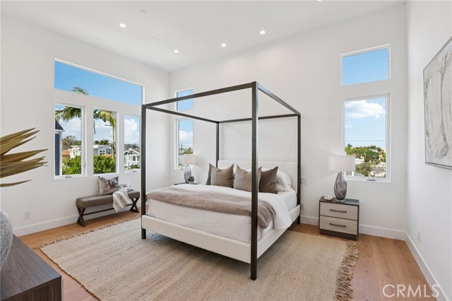 Detail Gallery Image 22 of 52 For 1914 Belmont Ln a,  Redondo Beach,  CA 90278 - 4 Beds | 3/1 Baths