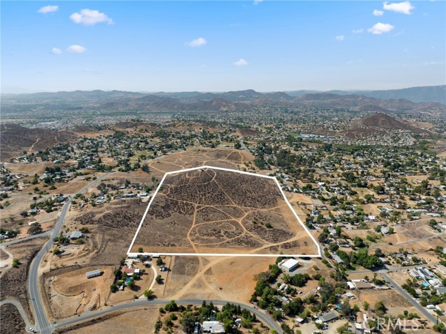 Detail Gallery Image 14 of 56 For 34104005 Palm Dr, Menifee,  CA 92587 - – Beds | – Baths