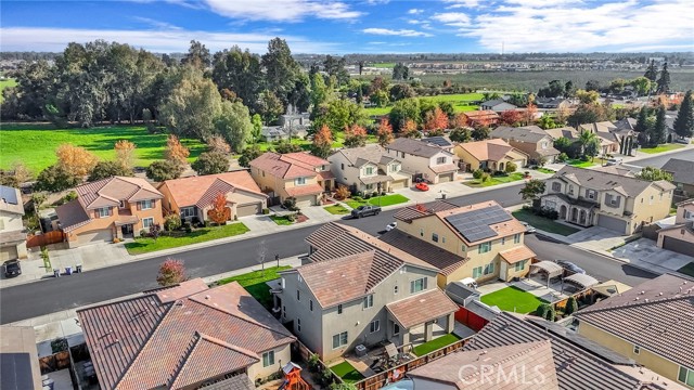 Detail Gallery Image 9 of 49 For 1776 Whiteash, Clovis,  CA 93619 - 4 Beds | 4 Baths