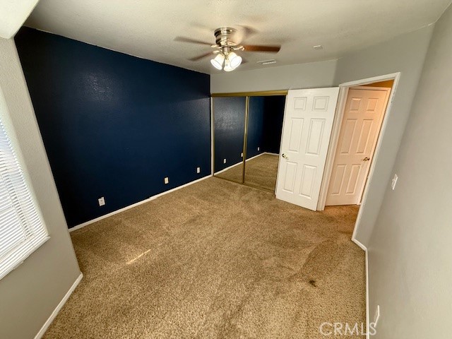 19534 Kiningham Drive, Bloomington CA: https://media.crmls.org/medias/0f594f51-a16f-4579-aec6-4d8e84cafd96.jpg
