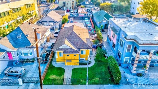 1718 S New England Street, Los Angeles, California 90006, ,Residential Income,For Sale,1718 S New England Street,CRPW23228656