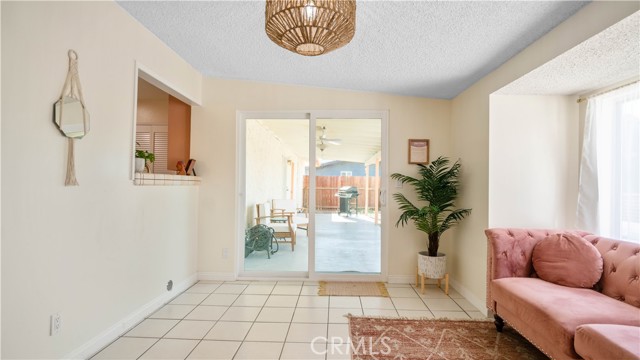 57966 El Dorado Drive, Yucca Valley CA: https://media.crmls.org/medias/0f59ccb1-4384-40c9-80a0-48d36ffdd0e3.jpg