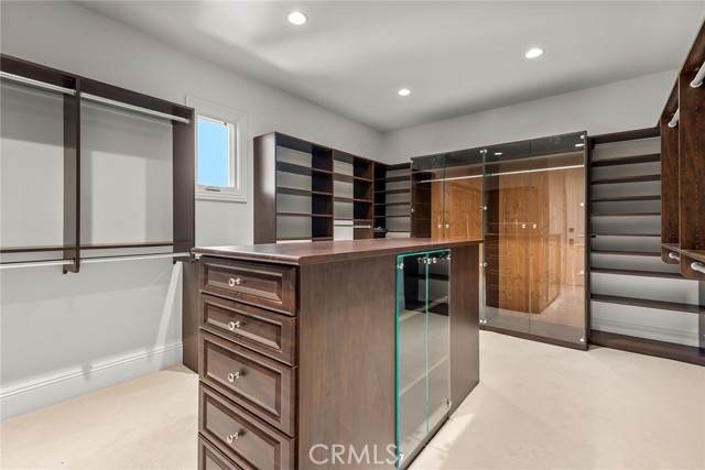 25551 Prado De Las Flores, Calabasas CA: https://media.crmls.org/medias/0f5a96f6-4c56-4b19-a4dd-fef2f481319a.jpg