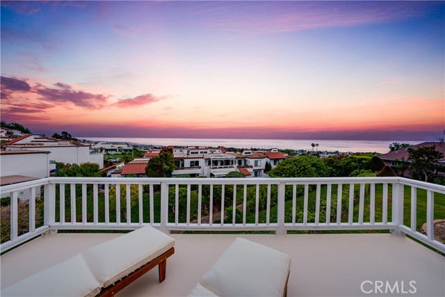 Detail Gallery Image 1 of 22 For 3823 via Manzana, San Clemente,  CA 92673 - 5 Beds | 4 Baths
