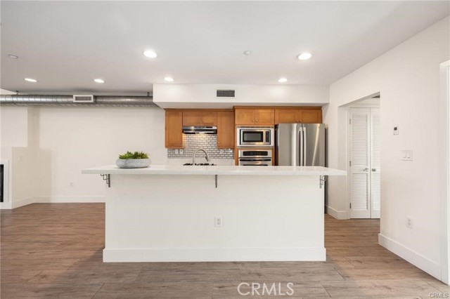 Detail Gallery Image 11 of 45 For 576 S Brea Bld, Brea,  CA 92821 - 2 Beds | 2/1 Baths
