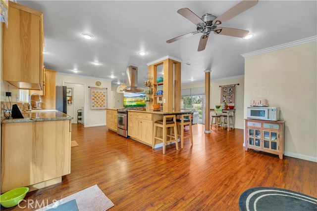 Detail Gallery Image 6 of 42 For 42815 16th, Lancaster,  CA 93534 - 4 Beds | 3 Baths