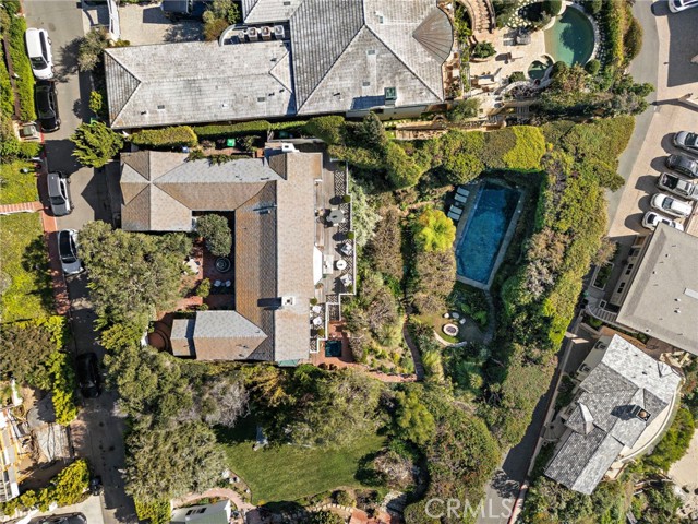 Detail Gallery Image 40 of 41 For 31571 Bluff Dr, Laguna Beach,  CA 92651 - 3 Beds | 3 Baths