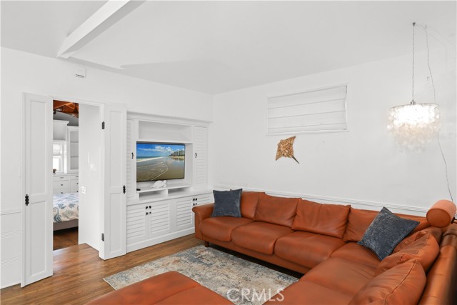 1029 Glenneyre Street, Laguna Beach CA: https://media.crmls.org/medias/0f5d3f7a-3b62-49b3-80b5-50071c3464dc.jpg