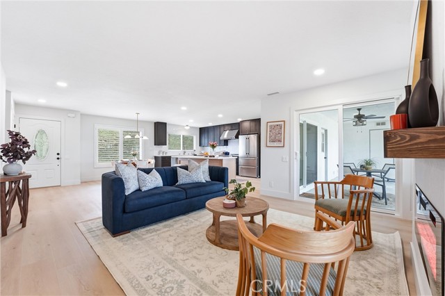 Detail Gallery Image 17 of 51 For 23561 via Ventura, Mission Viejo,  CA 92692 - 2 Beds | 2 Baths