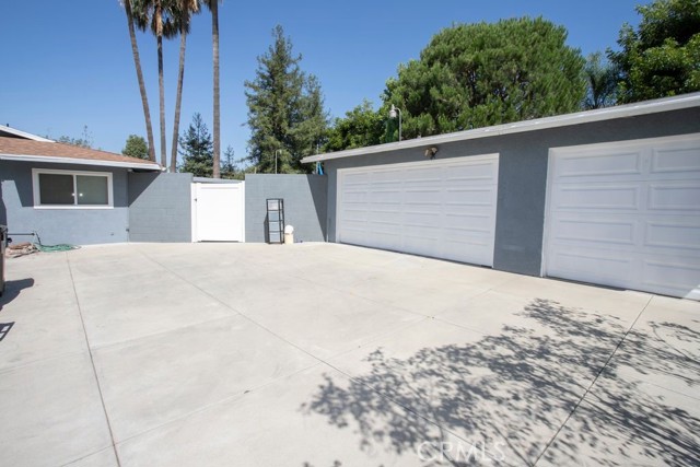 1019 W Milton Drive, Glendora CA: https://media.crmls.org/medias/0f5fc745-b8c2-4915-903c-75d3f51c12ef.jpg