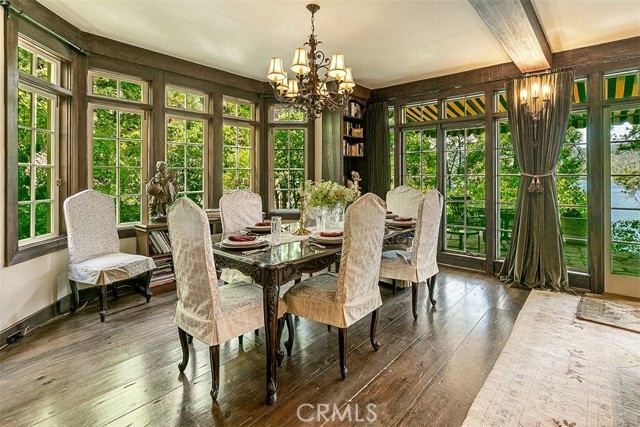 28061 North Shore Road, Lake Arrowhead CA: https://media.crmls.org/medias/0f60ac9b-f441-4569-84f6-414d4bece5e5.jpg