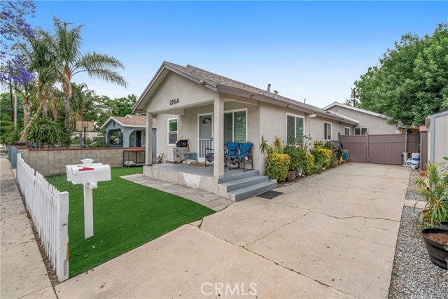 226 W Maitland Street, Ontario CA: https://media.crmls.org/medias/0f60d825-31fc-4529-8ab9-de2aa4d7c5e5.jpg