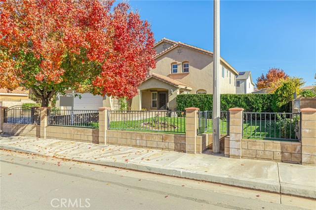 Detail Gallery Image 5 of 75 For 42234 Marbella St, Quartz Hill,  CA 93536 - 4 Beds | 2/1 Baths