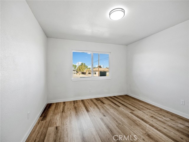 Detail Gallery Image 29 of 34 For 21225 Lone Eagle, Apple Valley,  CA 92308 - 6 Beds | 2 Baths