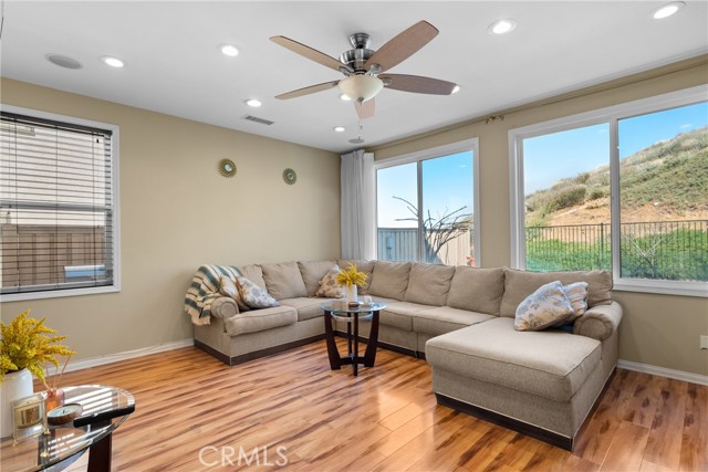 35424 Saddle Hill Road, Lake Elsinore CA: https://media.crmls.org/medias/0f60f7e9-33d2-4116-ab70-b5ce2e3a6b3f.jpg